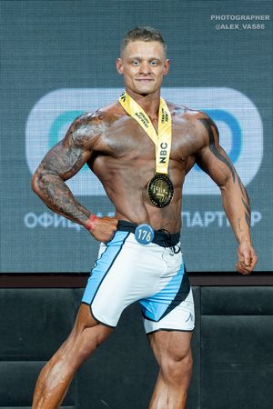 MEN'S ATHLETIC 174
